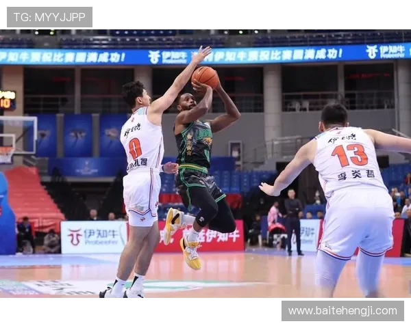 2014年CBA季后赛辽宁队与山西队激战回顾与精彩瞬间分析