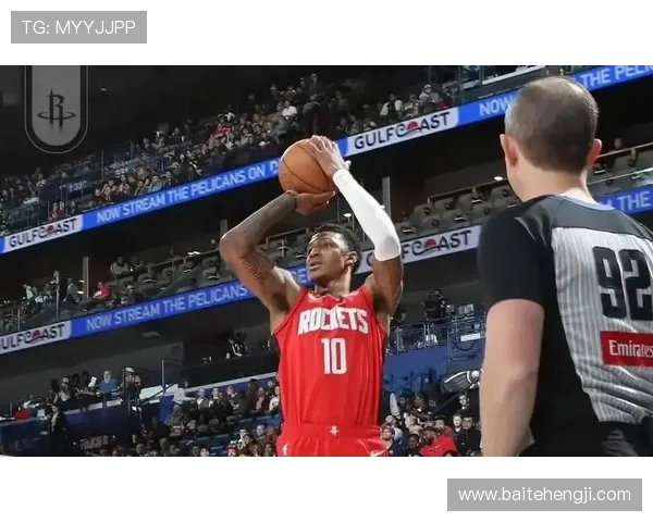 火箭与快船季后赛第六场激战回顾球迷热情高涨赛场精彩纷呈