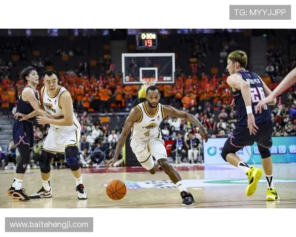 篮球天空与神秘人之间的激烈对决揭示了竞技精神与团队合作的重要性